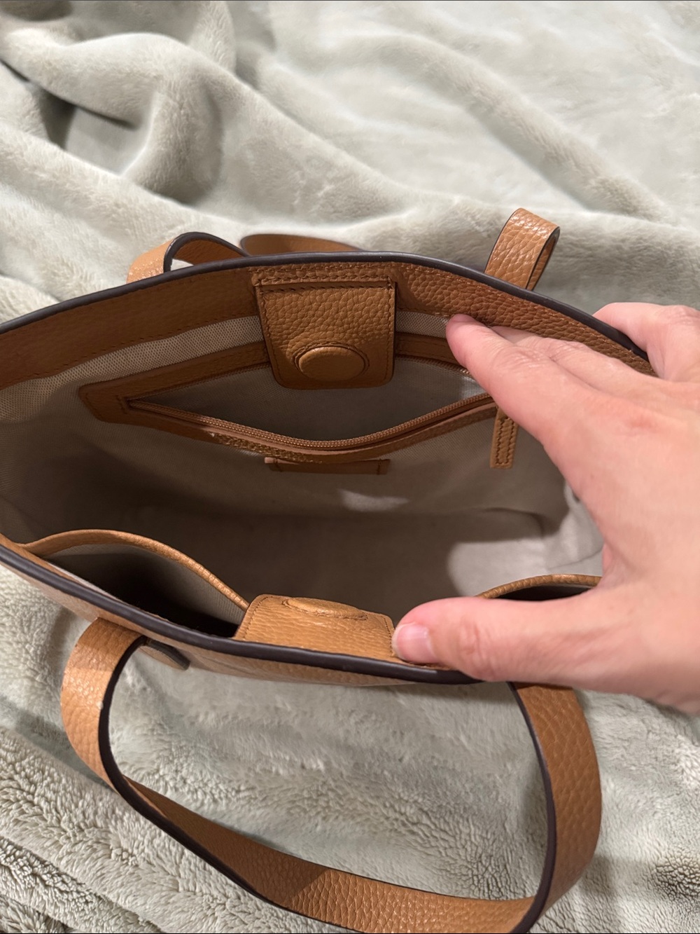 RADLEY LONDON Tan Pebbled Leather Crossbody Satchel - Picture 2 of 2